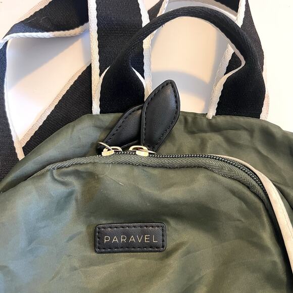 Paravel Fold-Up Backpack Green Nylon Lightweight Packable Adjustable Straps - Picture 9 of 12